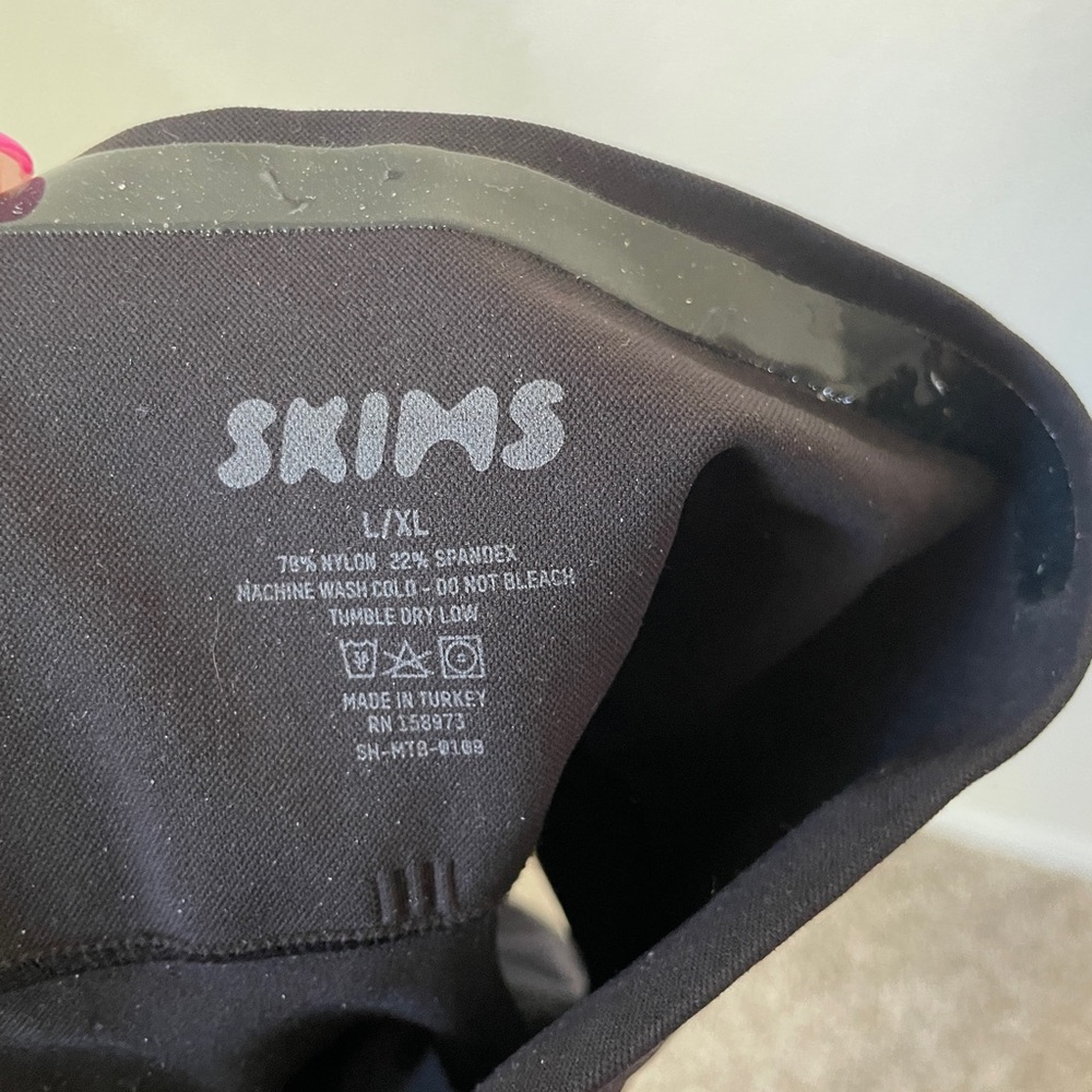 Skims Core Control Brief black Large/XL - Picture 5 of 5